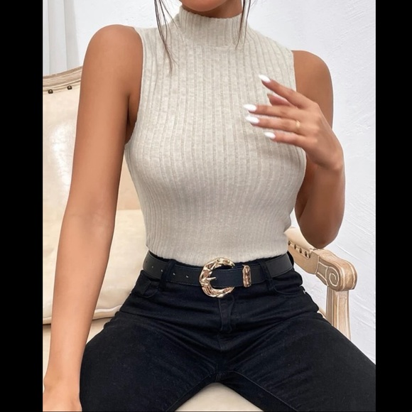 SHEIN Women’s S Tan Mock Neck Tank - Picture 1 of 3
